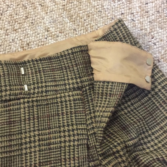 Smart Set Plaid Skirt - Picture 7 of 9